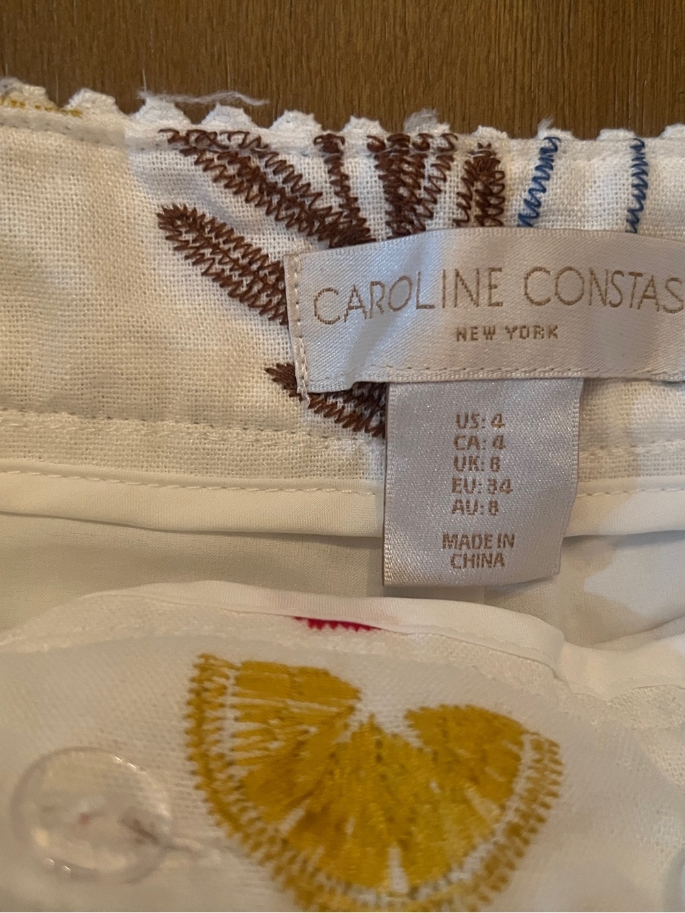 NWT Caroline Constas Embroidered Recipe Shorts White Frutti Di Mare Sz 4 - Picture 3 of 4